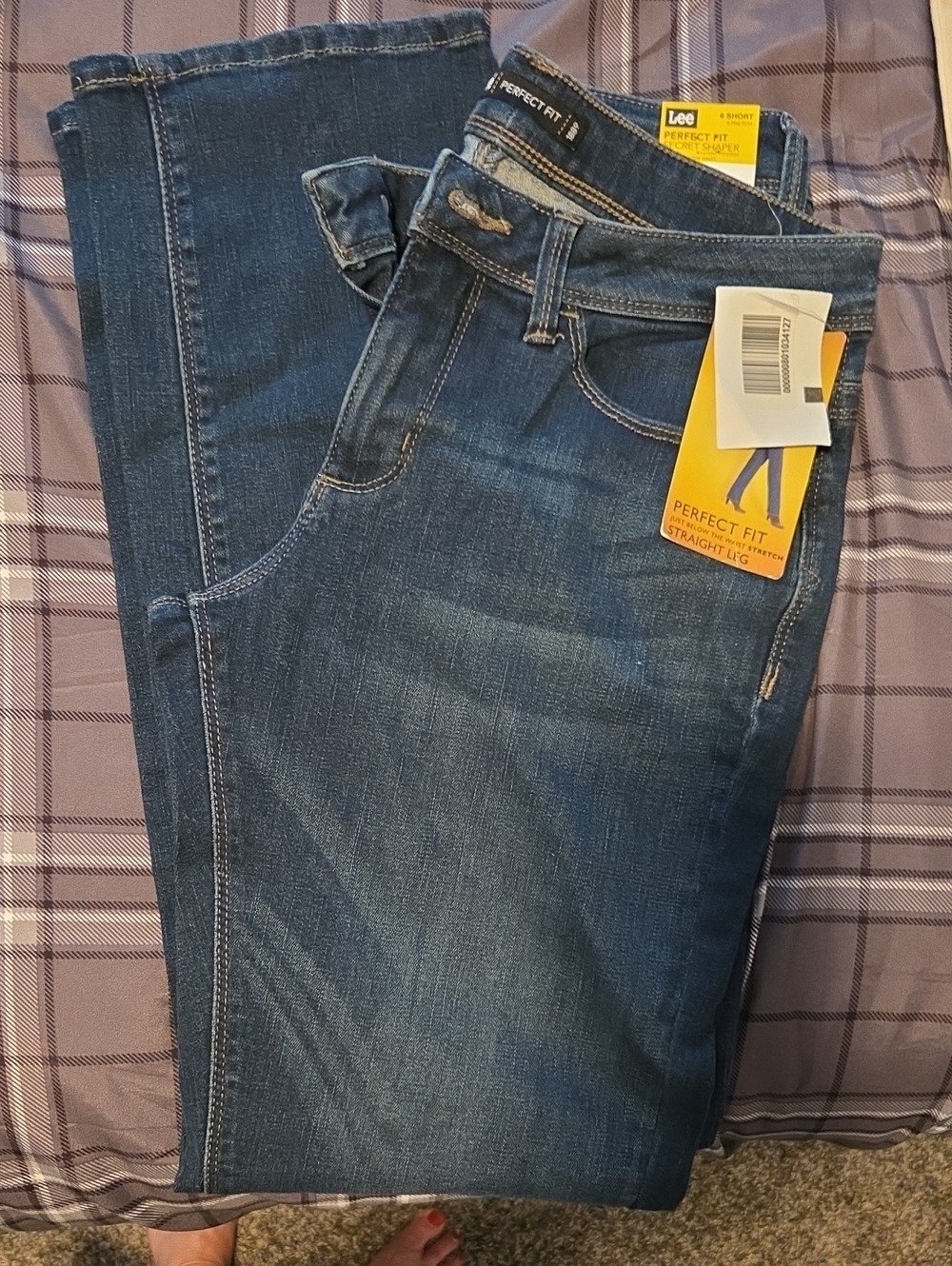 Lee Men's Straight Leg Jeans in Dark Blue Denim